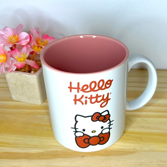 Hello Kitty Mug - Picture 1 of 3